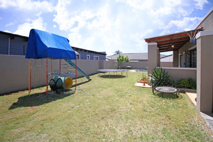 3 Bedroom Property for Sale in Eike Park Gauteng