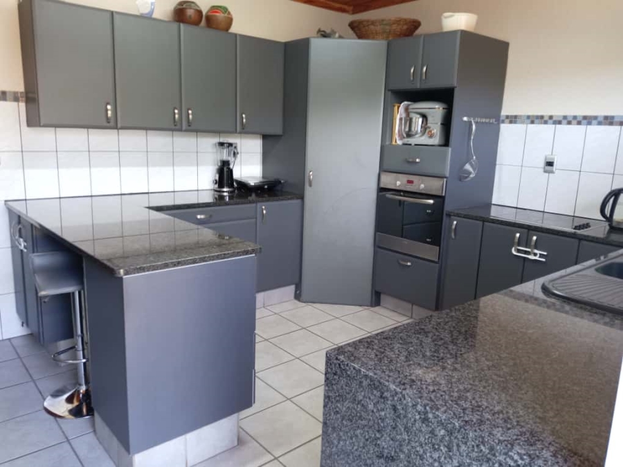 To Let 3 Bedroom Property for Rent in Allens Nek Gauteng