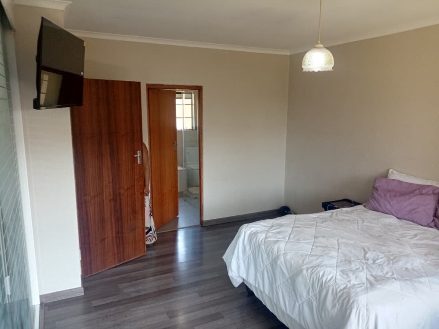 To Let 3 Bedroom Property for Rent in Allens Nek Gauteng