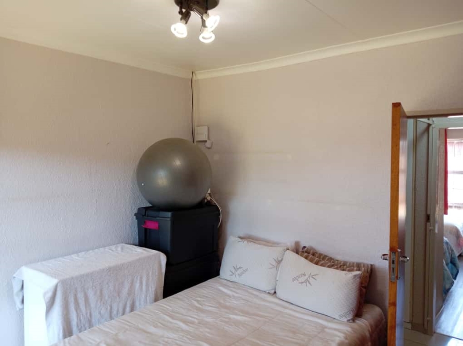 To Let 3 Bedroom Property for Rent in Allens Nek Gauteng