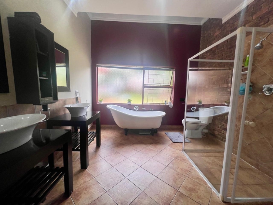 4 Bedroom Property for Sale in Terenure Gauteng