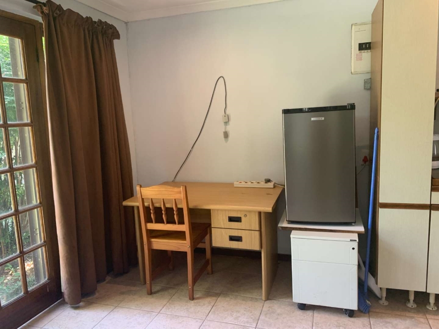 To Let 1 Bedroom Property for Rent in Craighall Park Gauteng