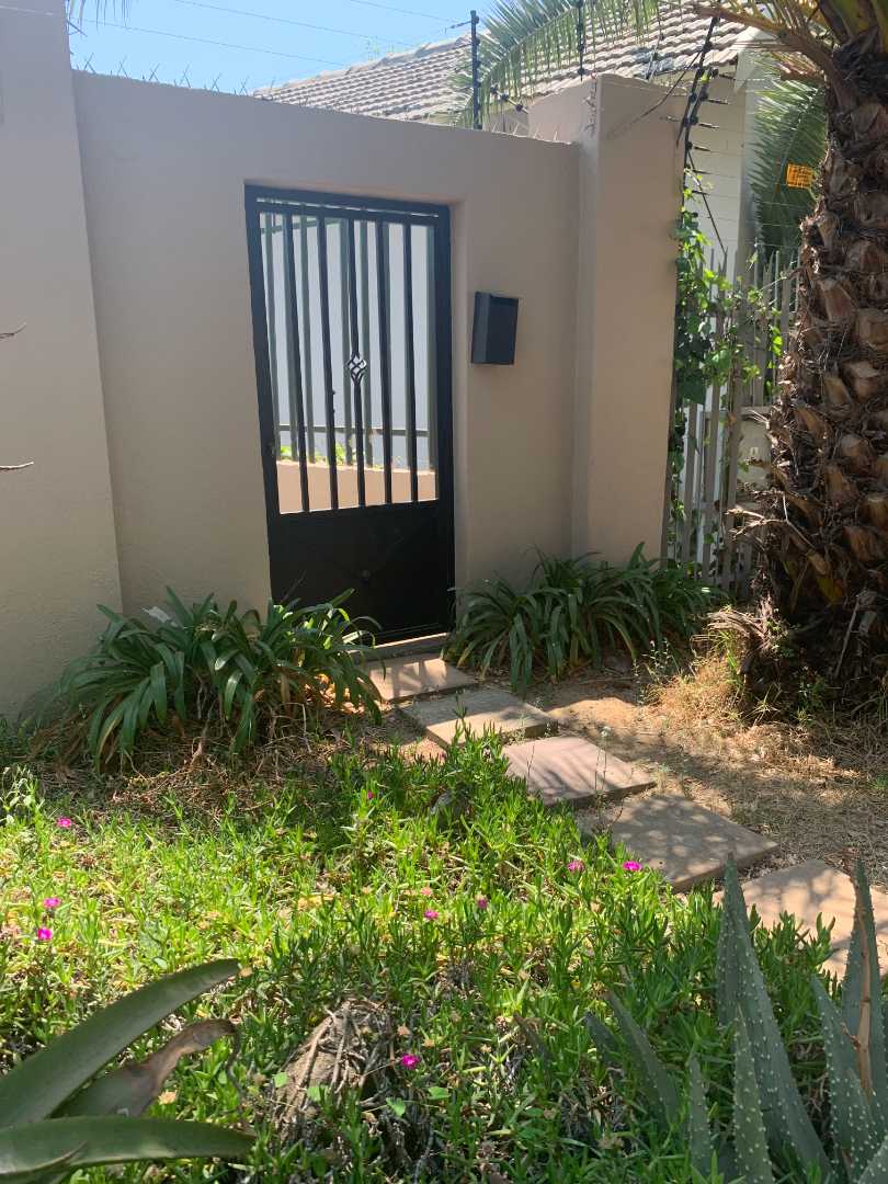 To Let 1 Bedroom Property for Rent in Craighall Park Gauteng