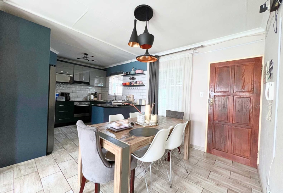 3 Bedroom Property for Sale in Annlin Gauteng