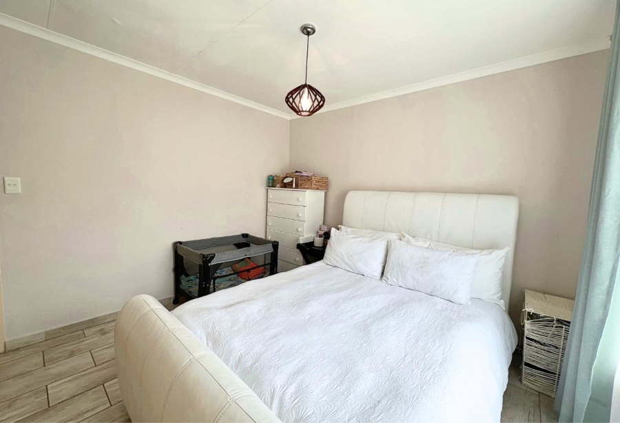 3 Bedroom Property for Sale in Annlin Gauteng