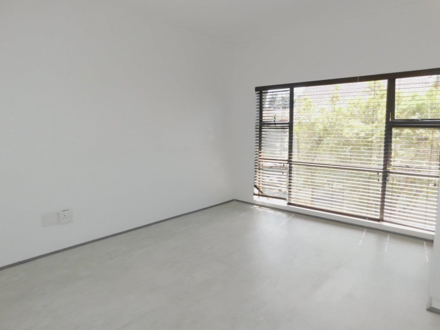 To Let 3 Bedroom Property for Rent in Strathavon Gauteng