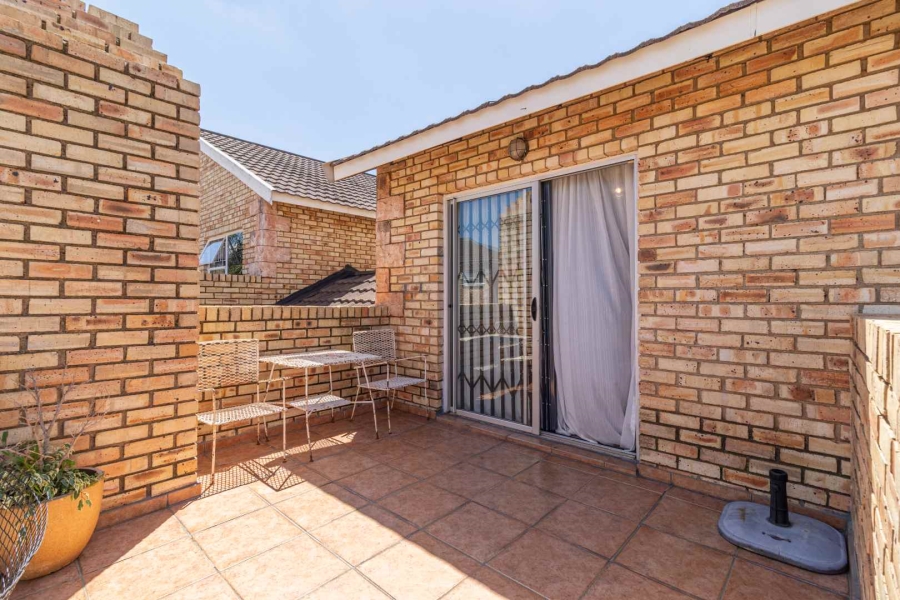 To Let 3 Bedroom Property for Rent in Wilgeheuwel Gauteng