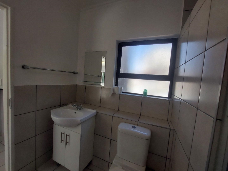 To Let 1 Bedroom Property for Rent in Sunninghill Gauteng