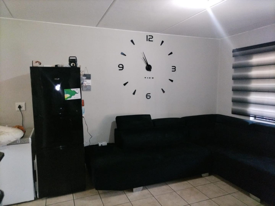 To Let 2 Bedroom Property for Rent in Kibler Park Gauteng