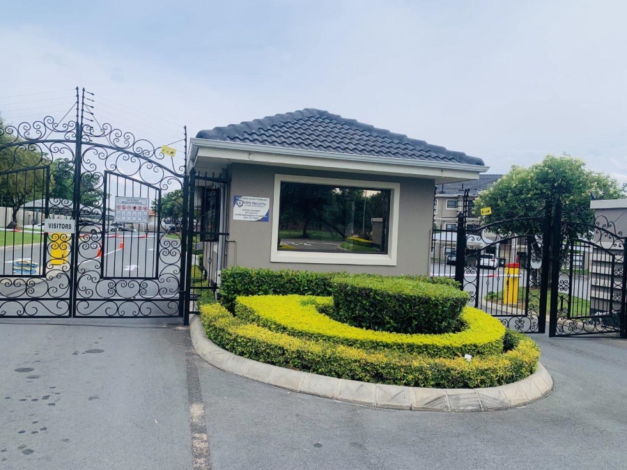 To Let 1 Bedroom Property for Rent in Fourways Gauteng