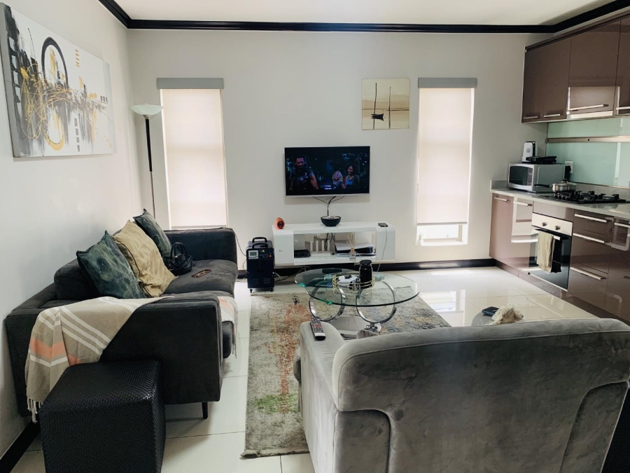 To Let 1 Bedroom Property for Rent in Fourways Gauteng