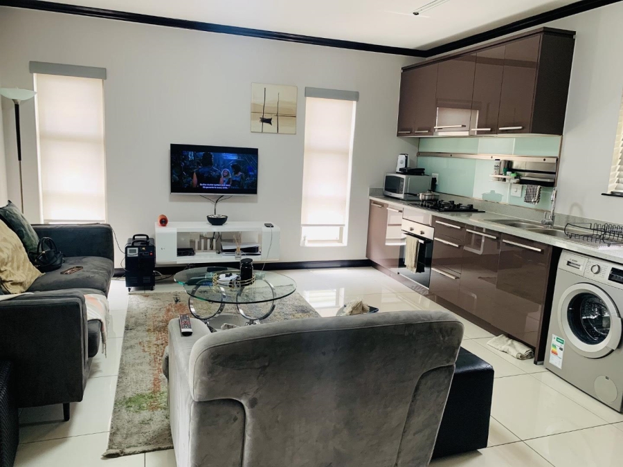 To Let 1 Bedroom Property for Rent in Fourways Gauteng