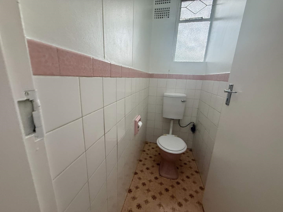 To Let 2 Bedroom Property for Rent in Florida Park Gauteng