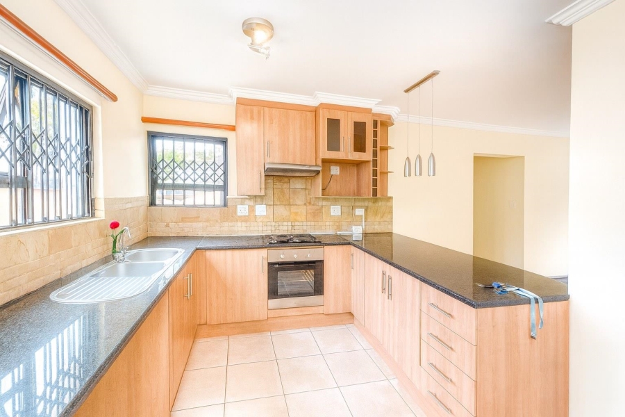 To Let 3 Bedroom Property for Rent in Fourways Gauteng