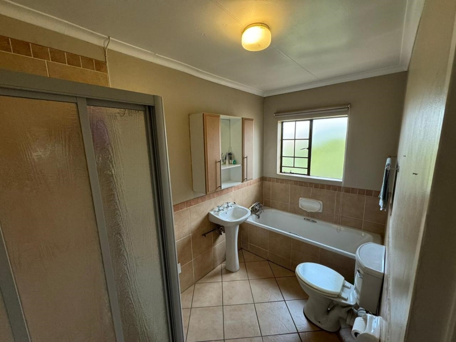 To Let 2 Bedroom Property for Rent in Eco Park Gauteng