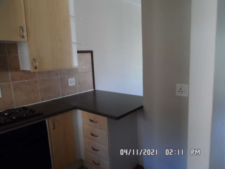 2 Bedroom Property for Sale in Faerie Glen Gauteng