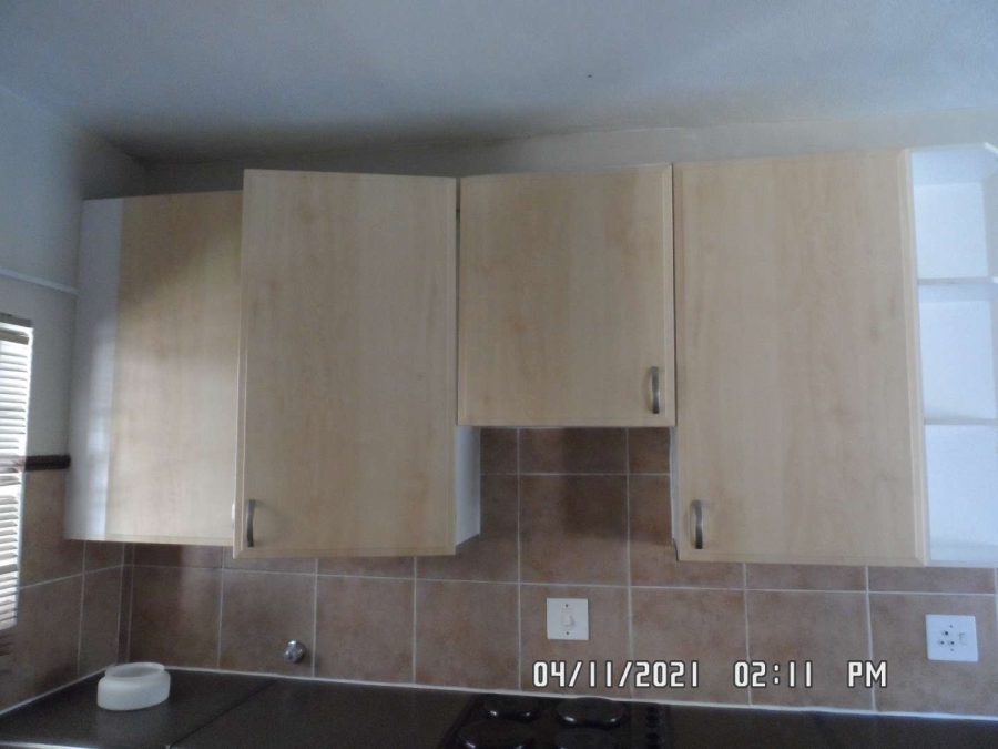 2 Bedroom Property for Sale in Faerie Glen Gauteng