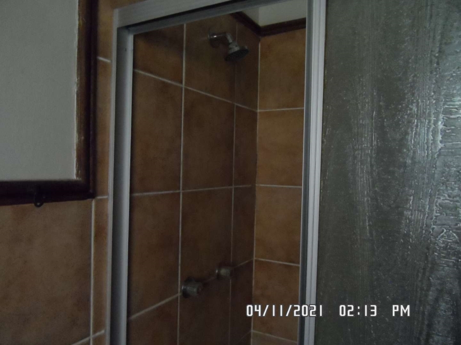 2 Bedroom Property for Sale in Faerie Glen Gauteng