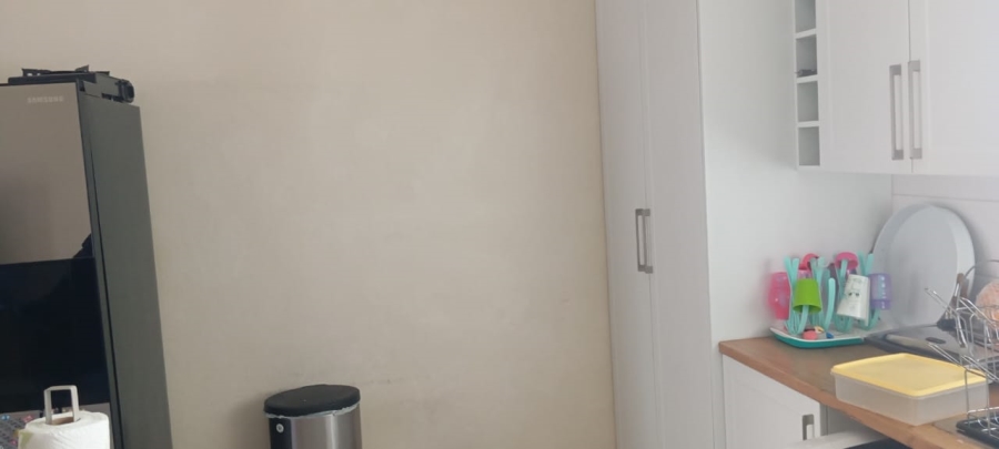 To Let 3 Bedroom Property for Rent in New Redruth Gauteng