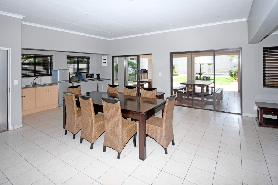 To Let 2 Bedroom Property for Rent in Magaliessig Gauteng