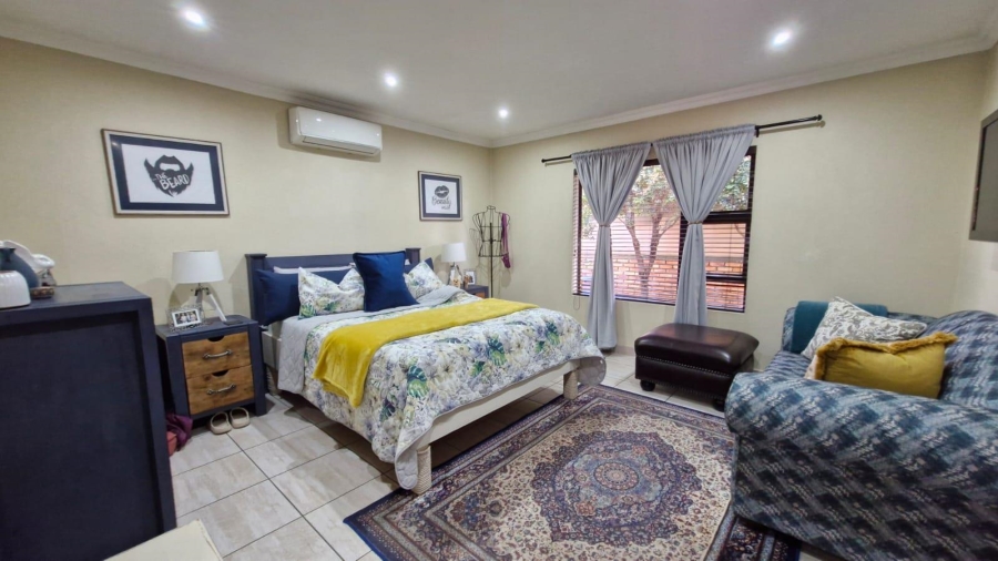To Let 3 Bedroom Property for Rent in New Redruth Gauteng