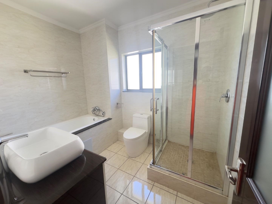 To Let 3 Bedroom Property for Rent in Fourways Gauteng