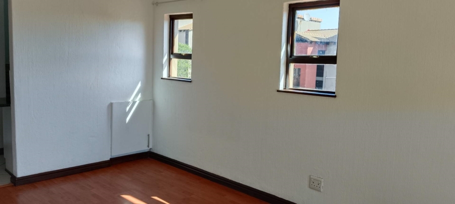 To Let 1 Bedroom Property for Rent in Honeydew Grove Gauteng