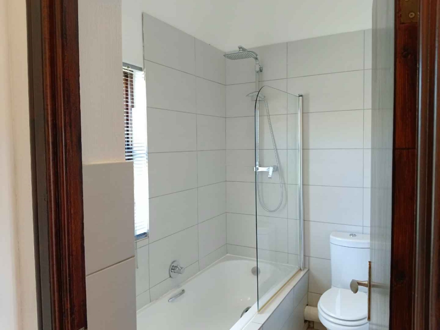 To Let 1 Bedroom Property for Rent in Honeydew Grove Gauteng