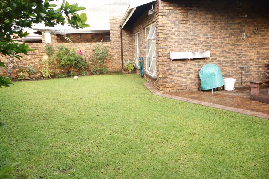 3 Bedroom Property for Sale in Brackenhurst Gauteng