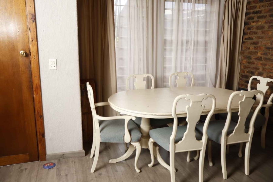 3 Bedroom Property for Sale in Brackenhurst Gauteng