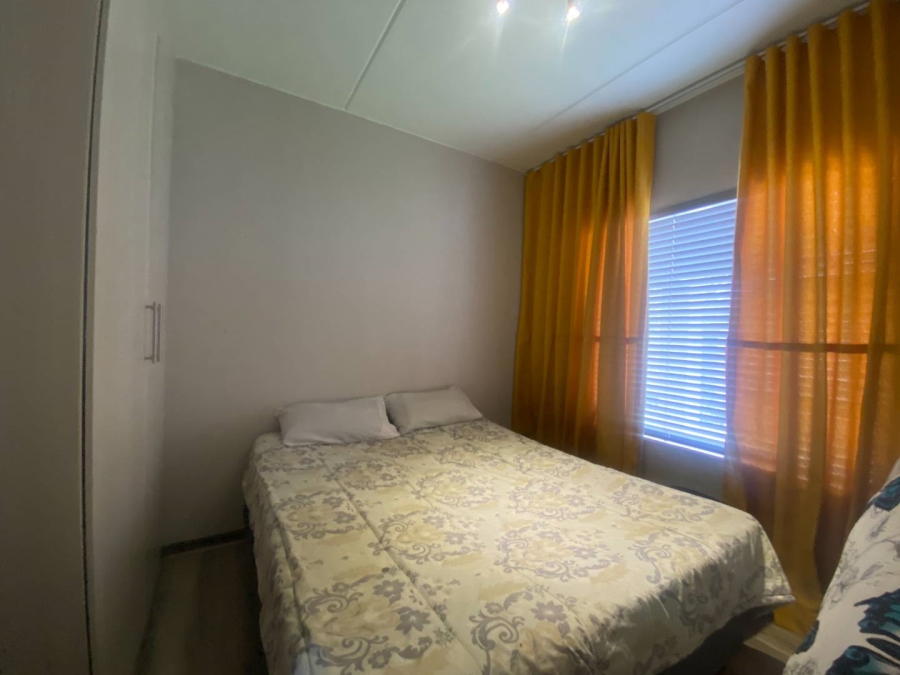 2 Bedroom Property for Sale in Honeydew Grove Gauteng