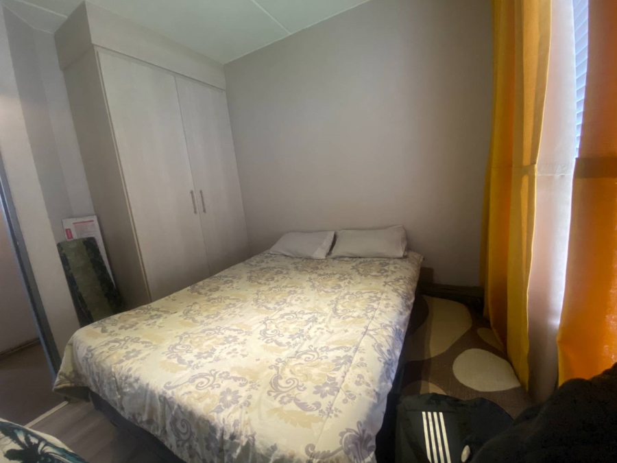 2 Bedroom Property for Sale in Honeydew Grove Gauteng