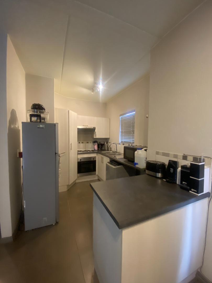 2 Bedroom Property for Sale in Honeydew Grove Gauteng