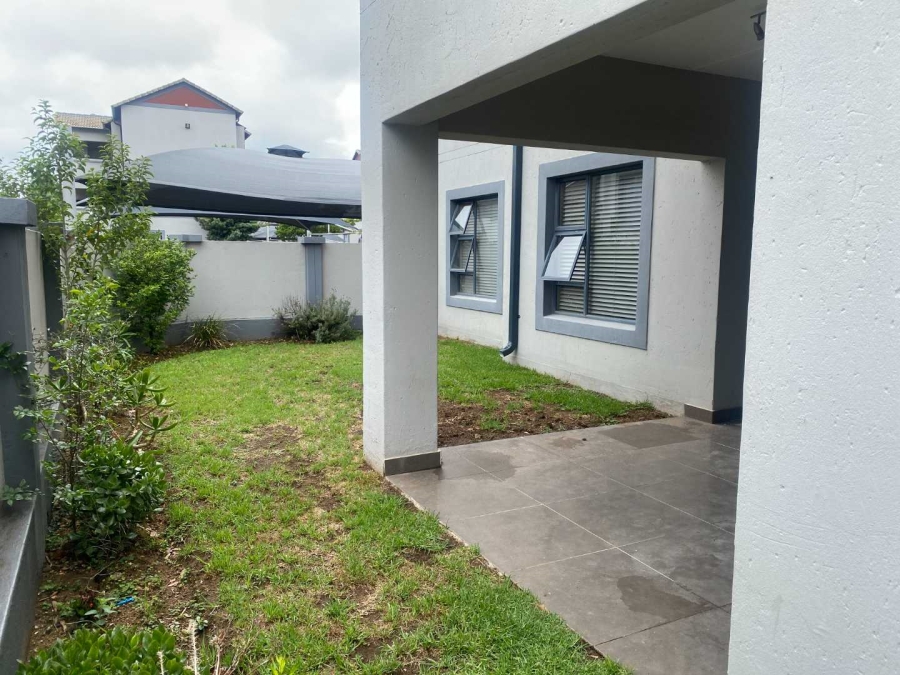 2 Bedroom Property for Sale in Honeydew Grove Gauteng