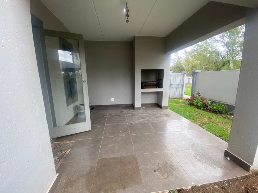 2 Bedroom Property for Sale in Honeydew Grove Gauteng