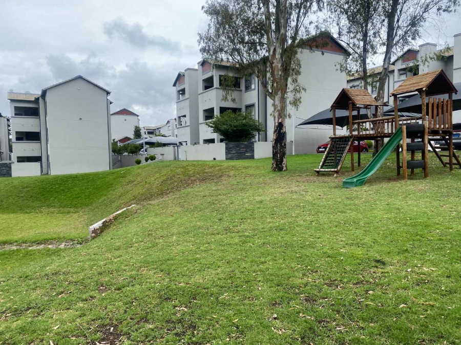 2 Bedroom Property for Sale in Honeydew Grove Gauteng