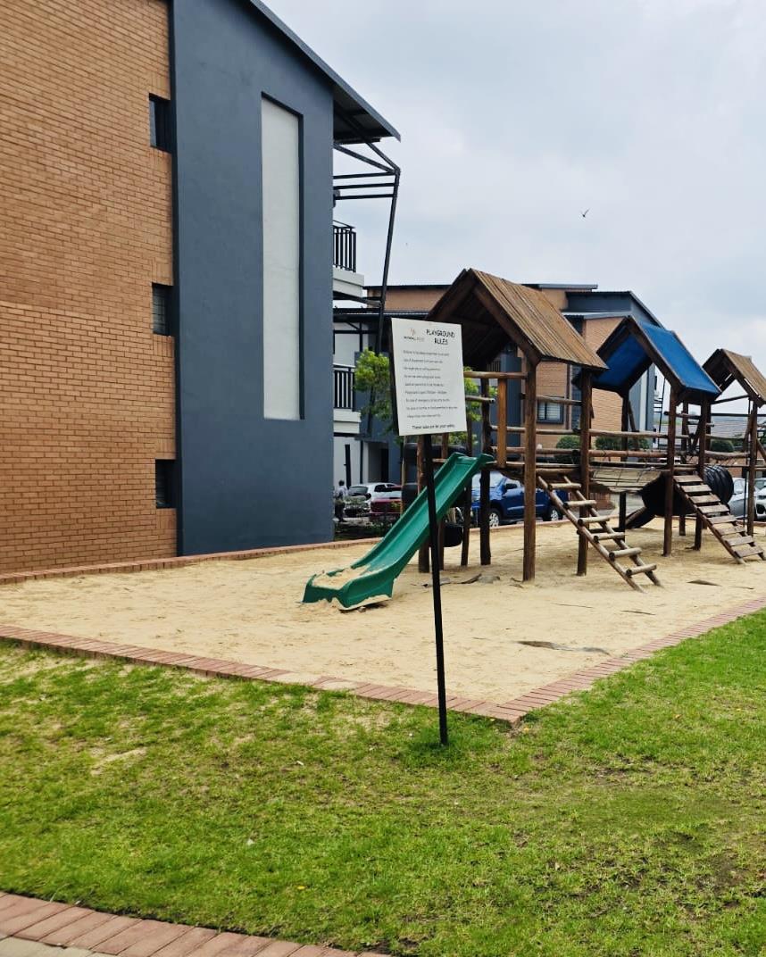 To Let 2 Bedroom Property for Rent in Vorna Valley Gauteng