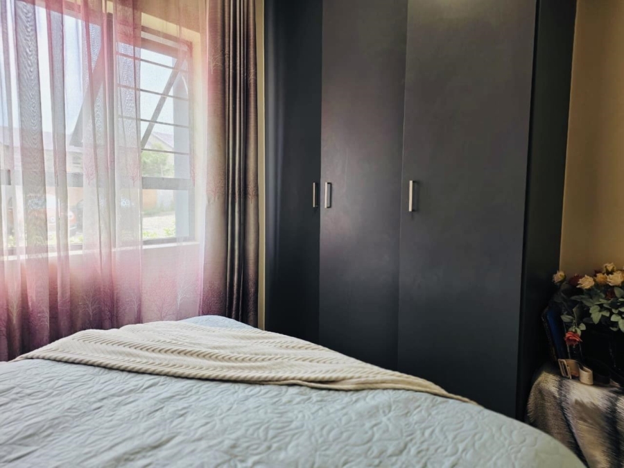 To Let 2 Bedroom Property for Rent in Vorna Valley Gauteng
