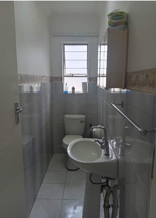 To Let 2 Bedroom Property for Rent in Lyndhurst Gauteng