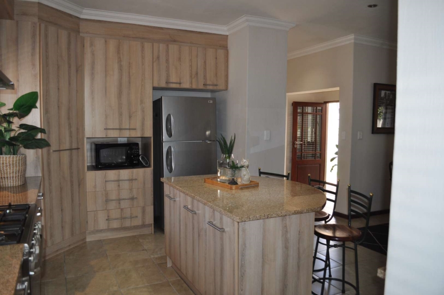 3 Bedroom Property for Sale in Olympus Gauteng