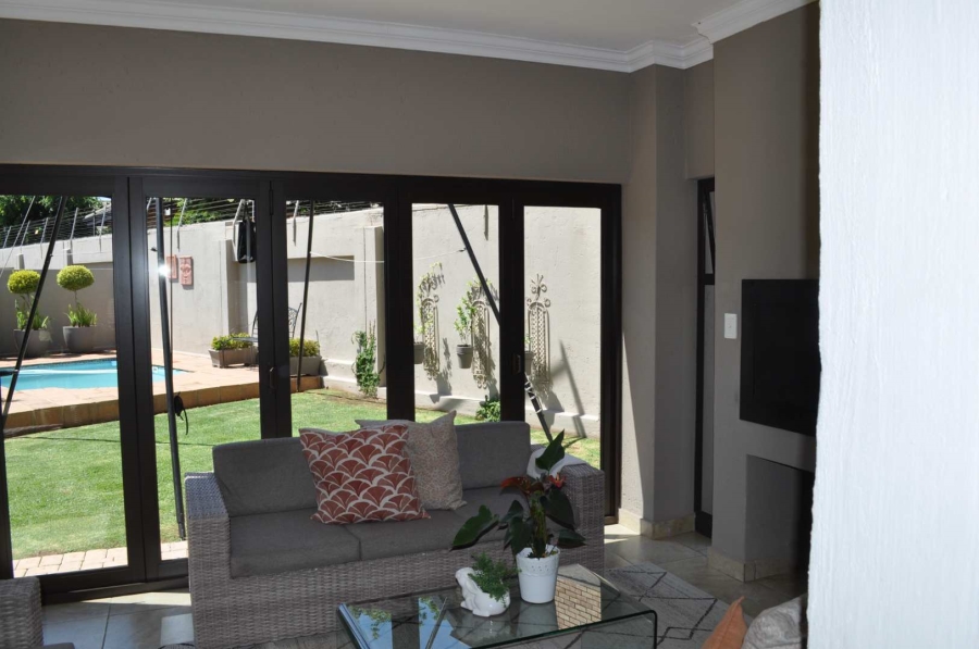 3 Bedroom Property for Sale in Olympus Gauteng