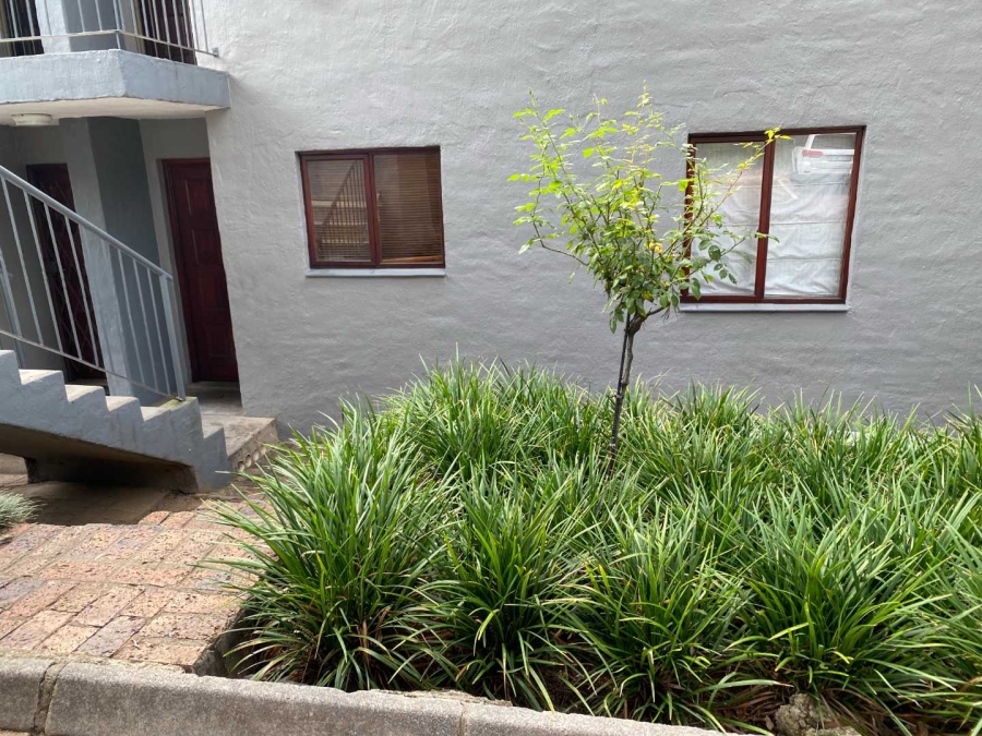 To Let 2 Bedroom Property for Rent in Paulshof Gauteng