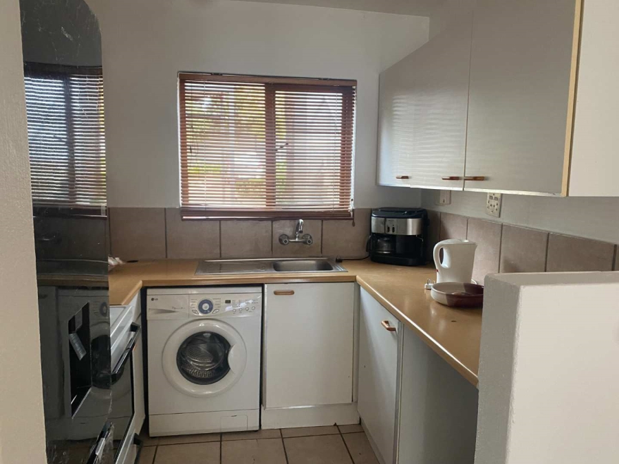 To Let 2 Bedroom Property for Rent in Paulshof Gauteng