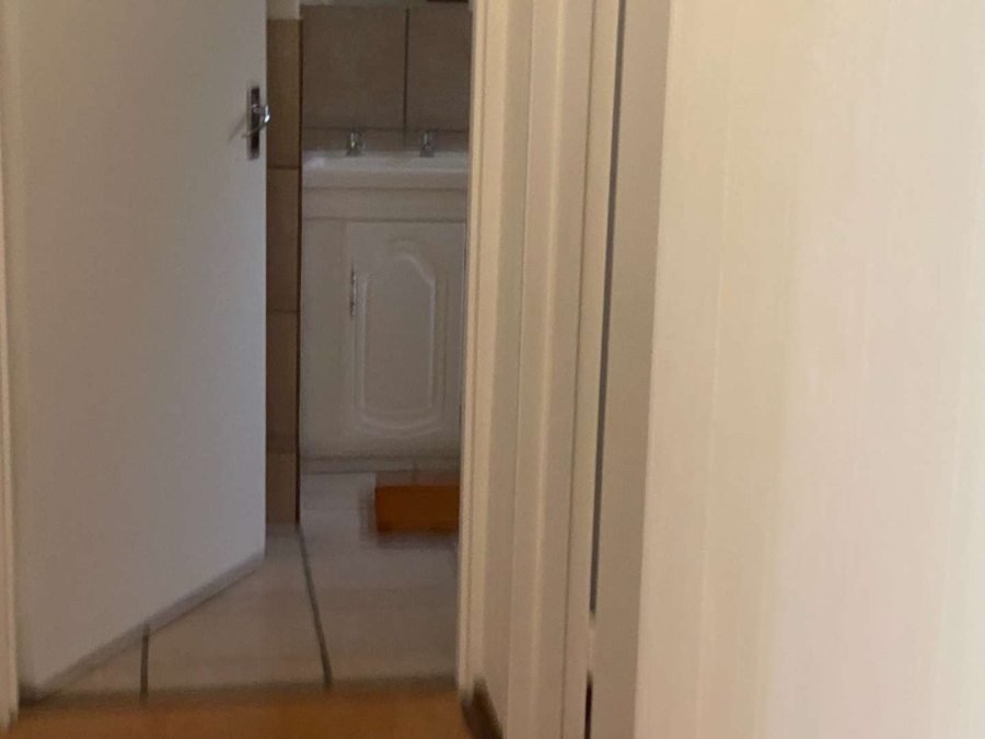 To Let 2 Bedroom Property for Rent in Paulshof Gauteng