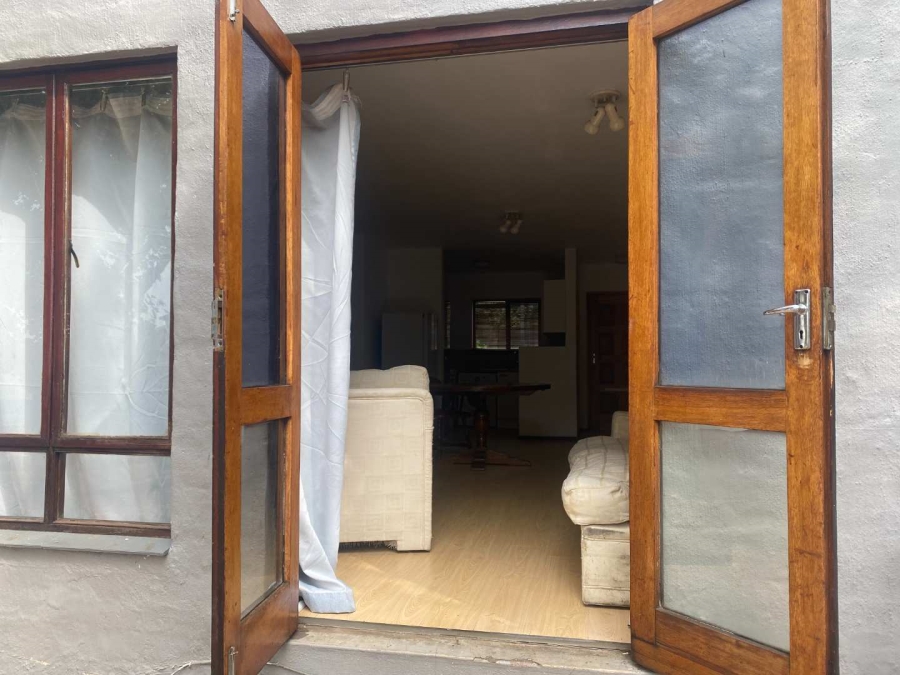 To Let 2 Bedroom Property for Rent in Paulshof Gauteng