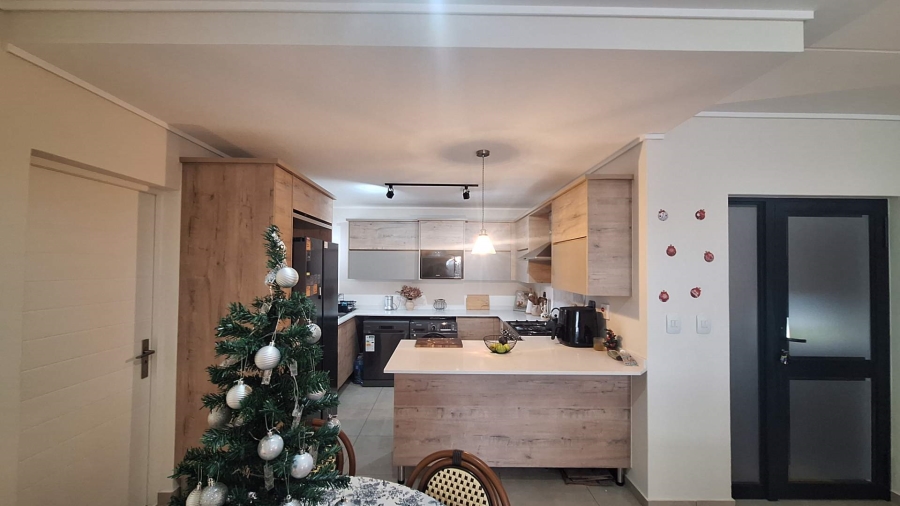 To Let 2 Bedroom Property for Rent in Noordhang Gauteng