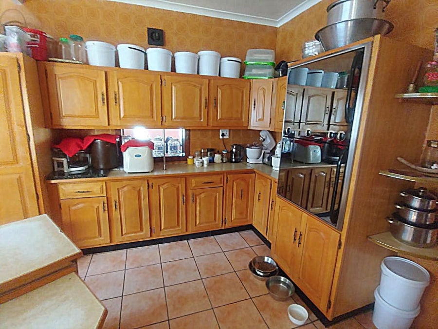 4 Bedroom Property for Sale in Jan Niemand Park Gauteng