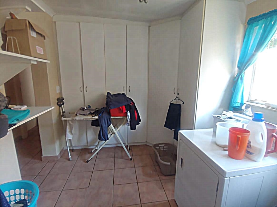 4 Bedroom Property for Sale in Jan Niemand Park Gauteng