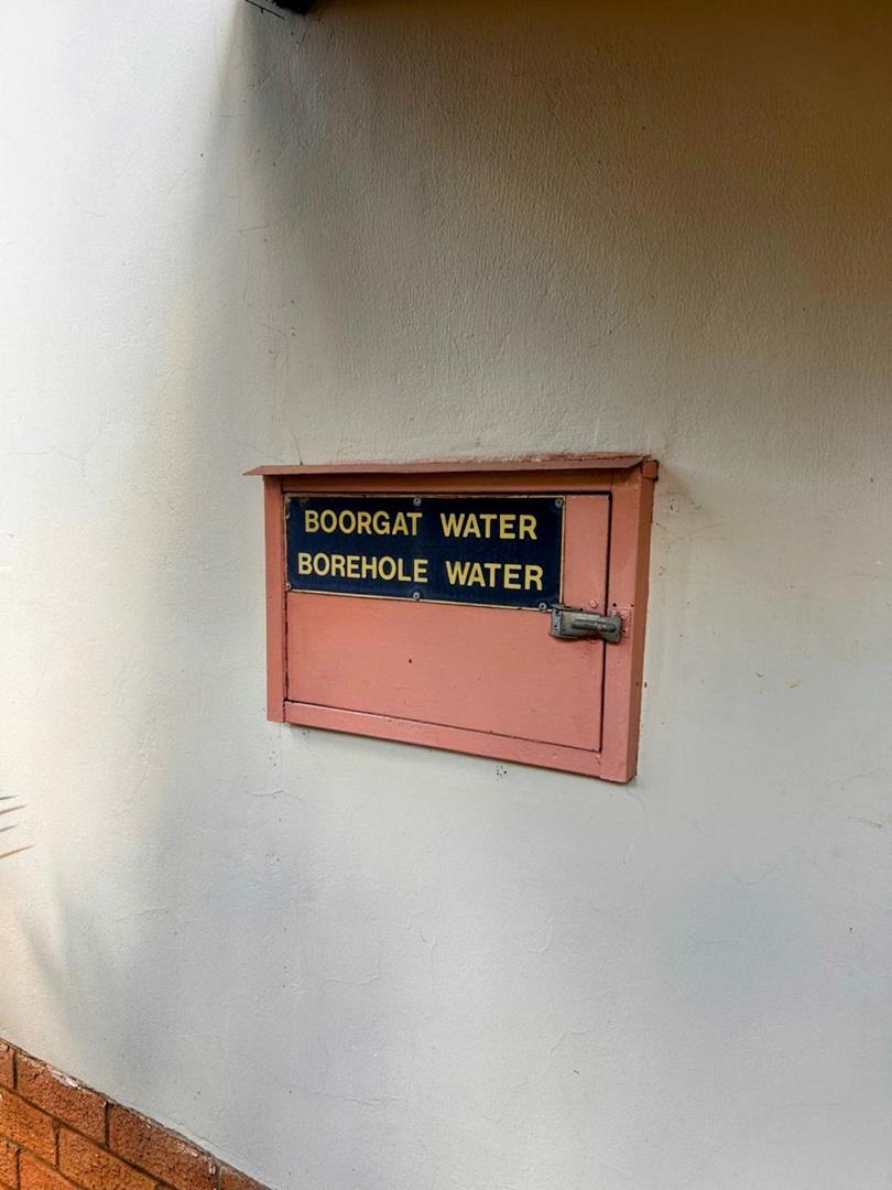 4 Bedroom Property for Sale in Jan Niemand Park Gauteng