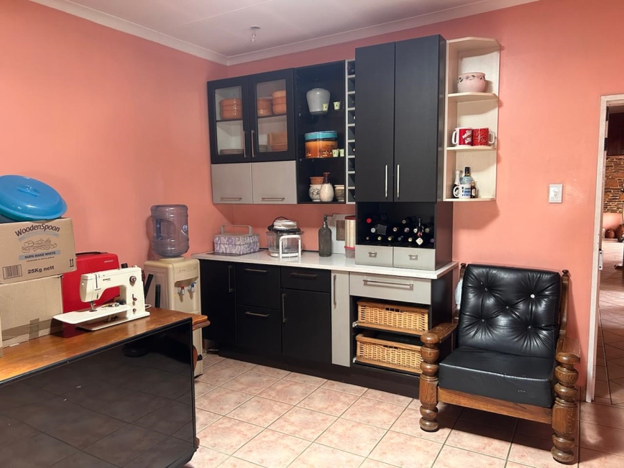 4 Bedroom Property for Sale in Jan Niemand Park Gauteng